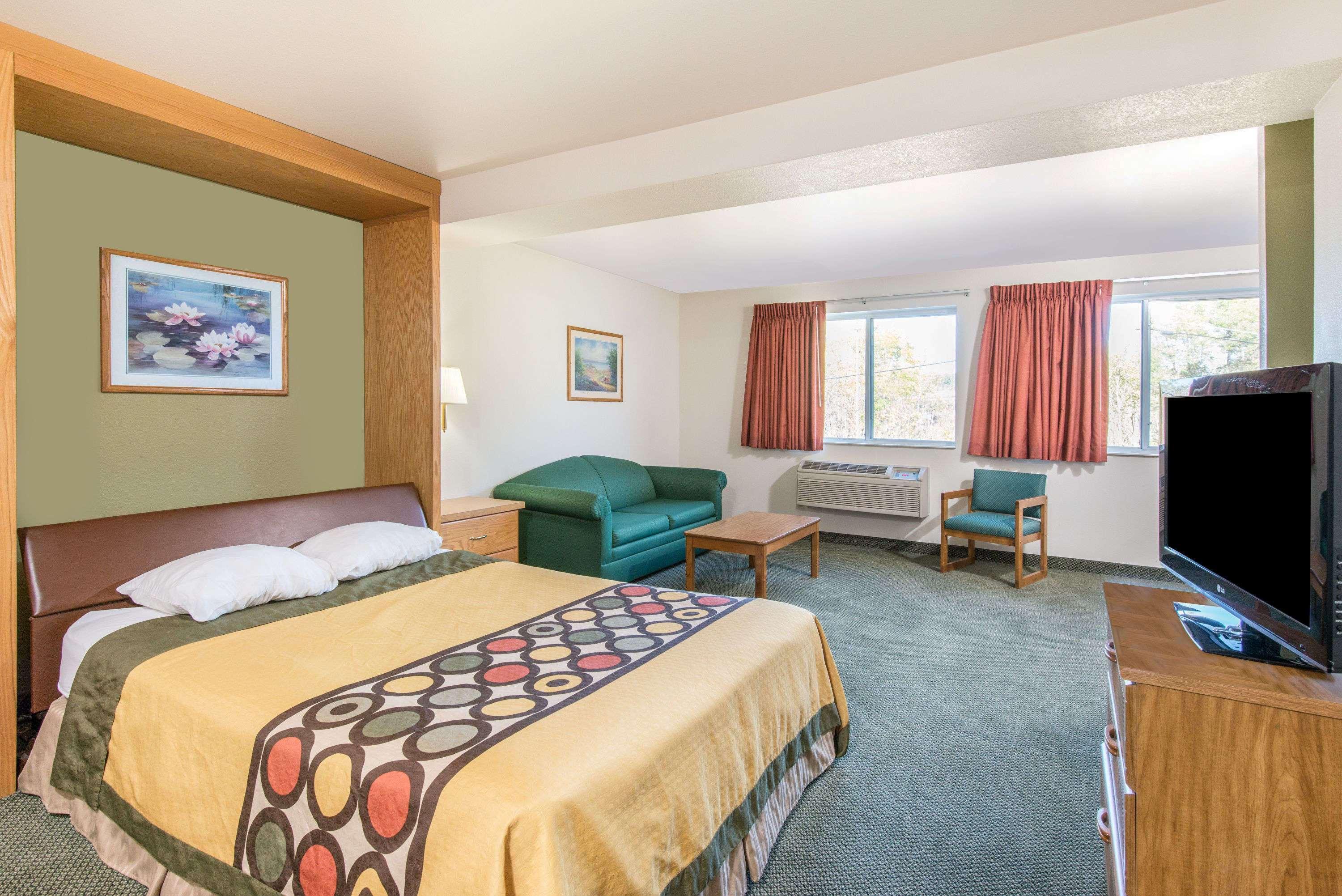Hotel Super 8 By Wyndham West Middlesex/Sharon Area Exterior foto